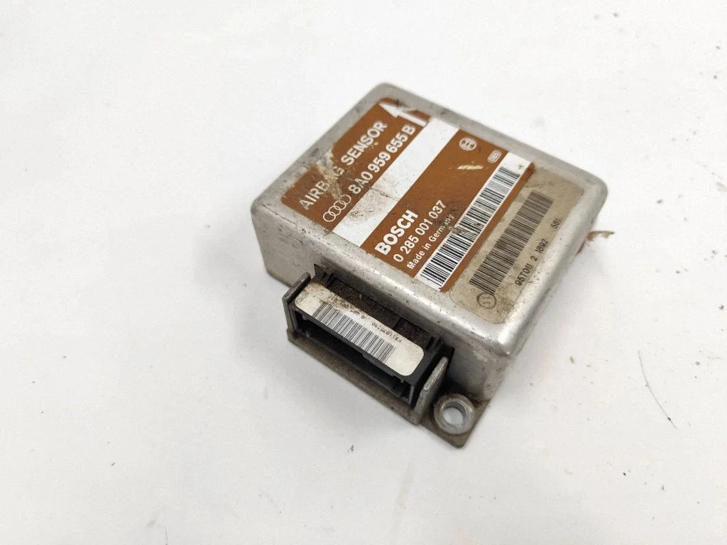 Drošības spilvenu vadības bloks 8A0959655B