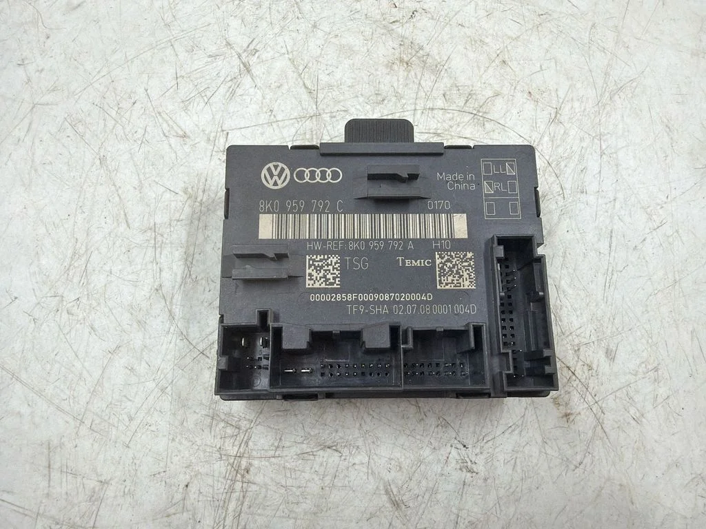 Ukseelektroonika juhtplokk – Audi A4 Allroad B8 (2008-2016)