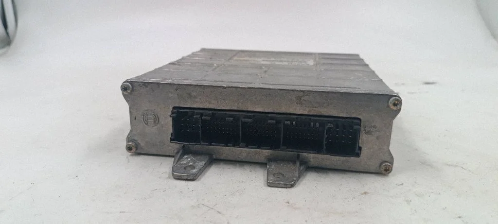 Engine control unit/module 8D0907557C
