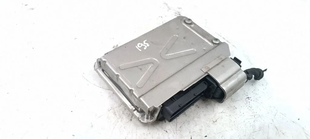 Mootori juhtplokk – Volkswagen Passat B5.5 (2001-2005)