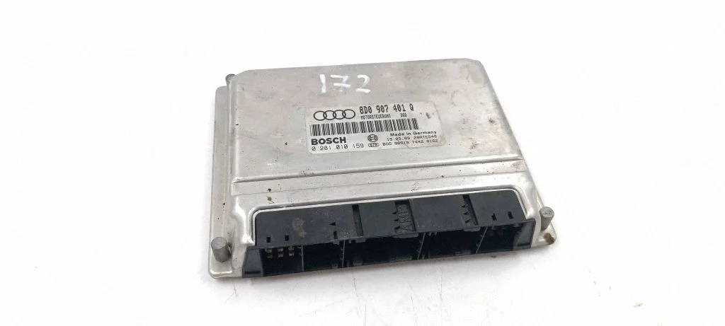 Dzinēja vadības bloks 8D0907401Q