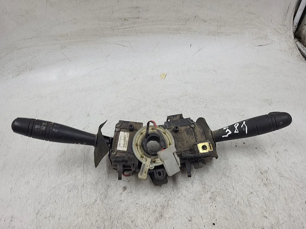 Wiper turn signal indicator stalk/switch 8200090338