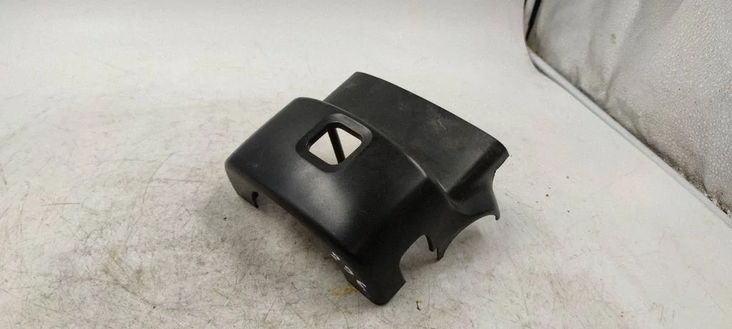 Steering wheel column trim – Subaru Forester SG (2006-2008)