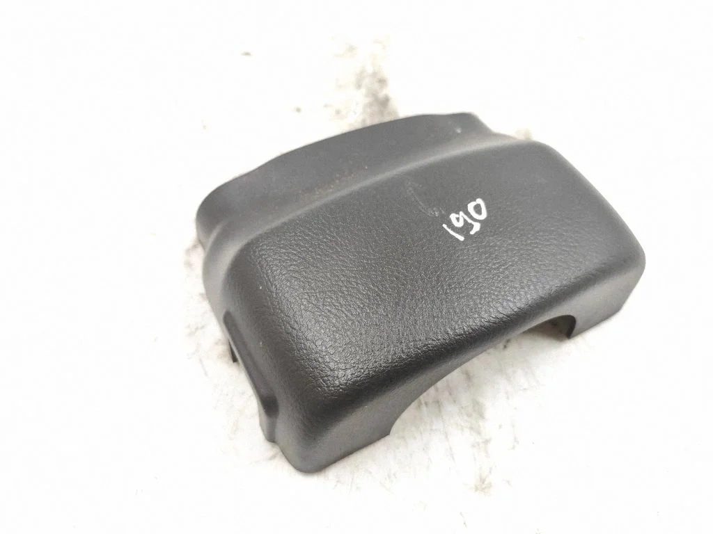 Steering wheel column trim – KIA Sorento (2002-2009)