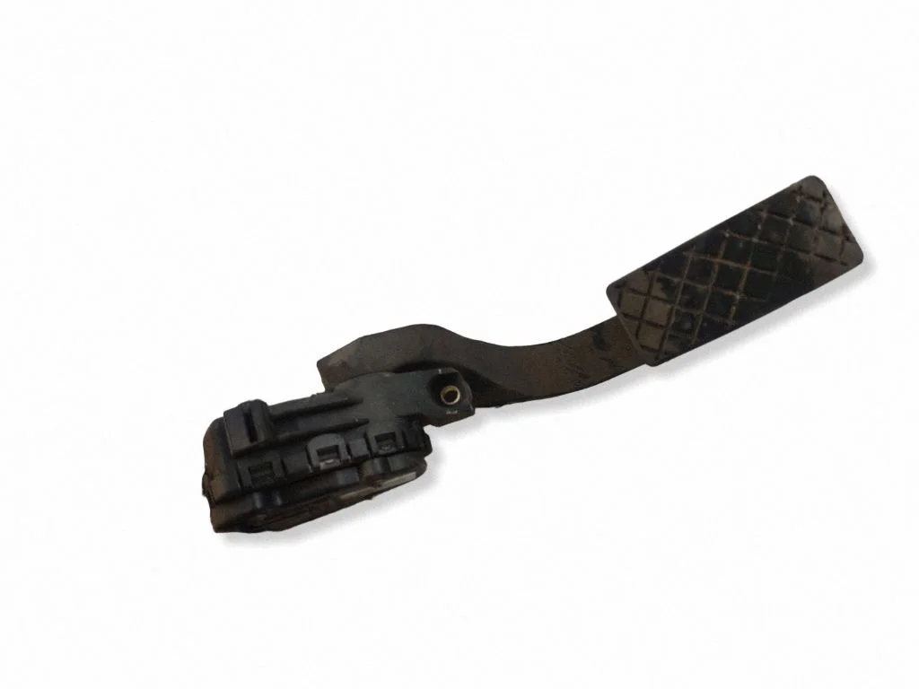 Accelerator throttle pedal 8D1721523