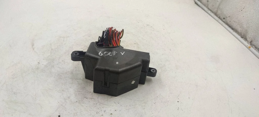 Kaitsmeplokk – Volkswagen Golf Plus (2005-2013)