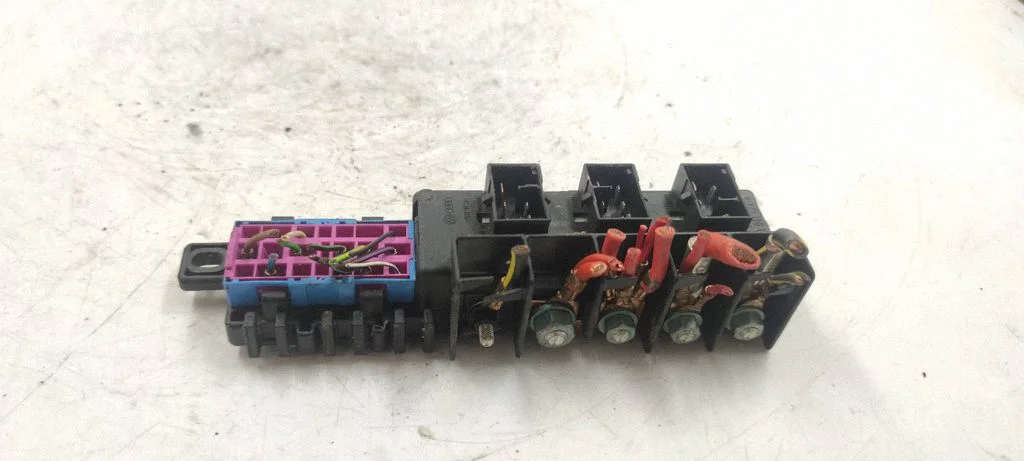 Fuse module 896083000