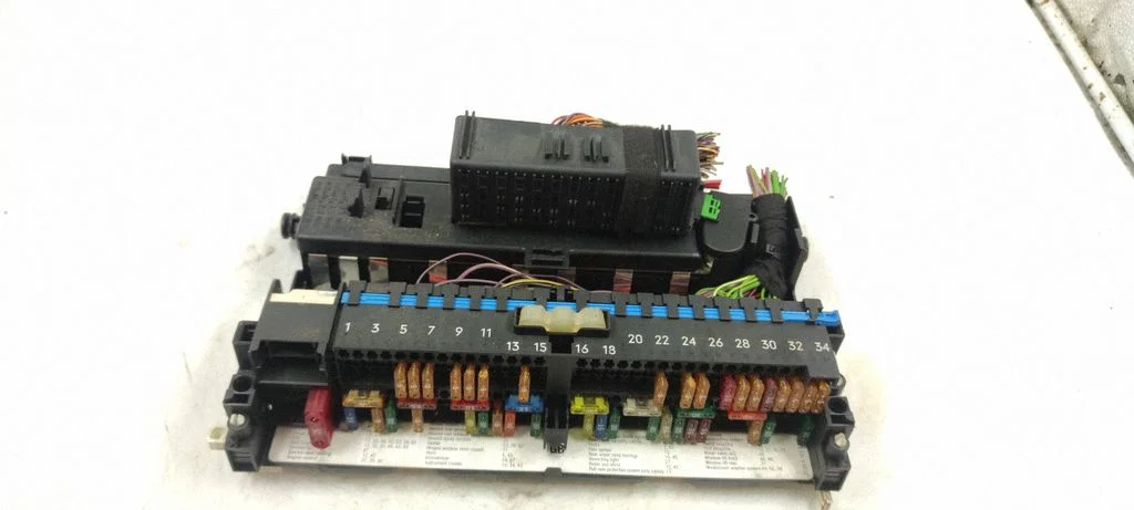 Fuse module 8387153
