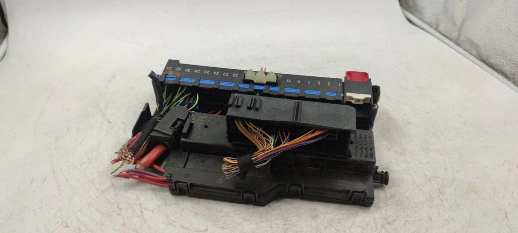 Fuse module 8364541