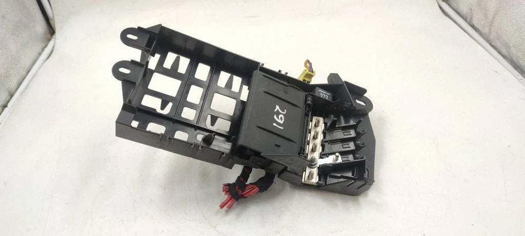 Drošinātāju bloks 4f0971845