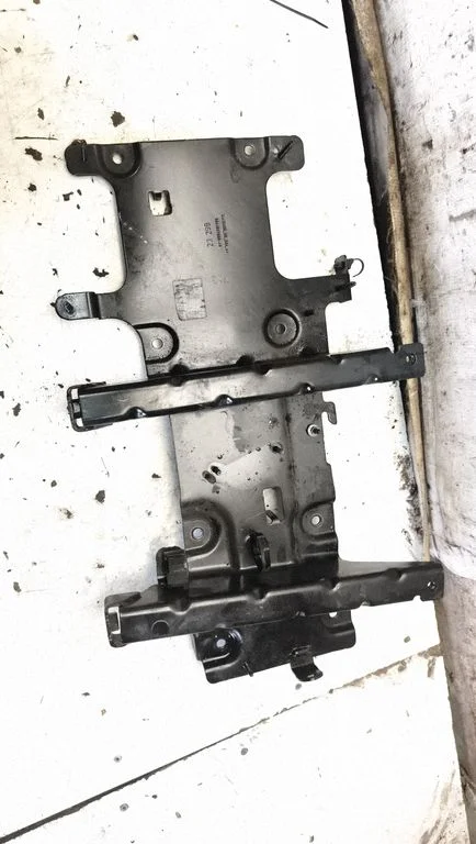 Kita variklio skyriaus detalė