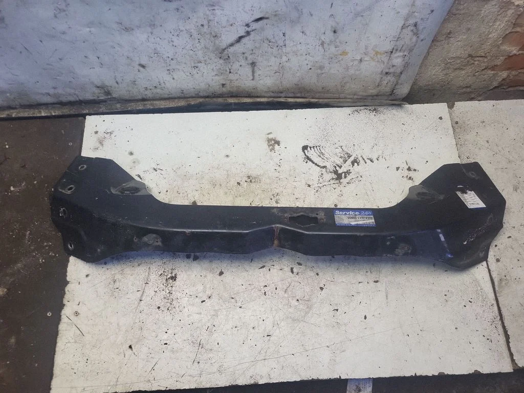 Kita variklio skyriaus detalė