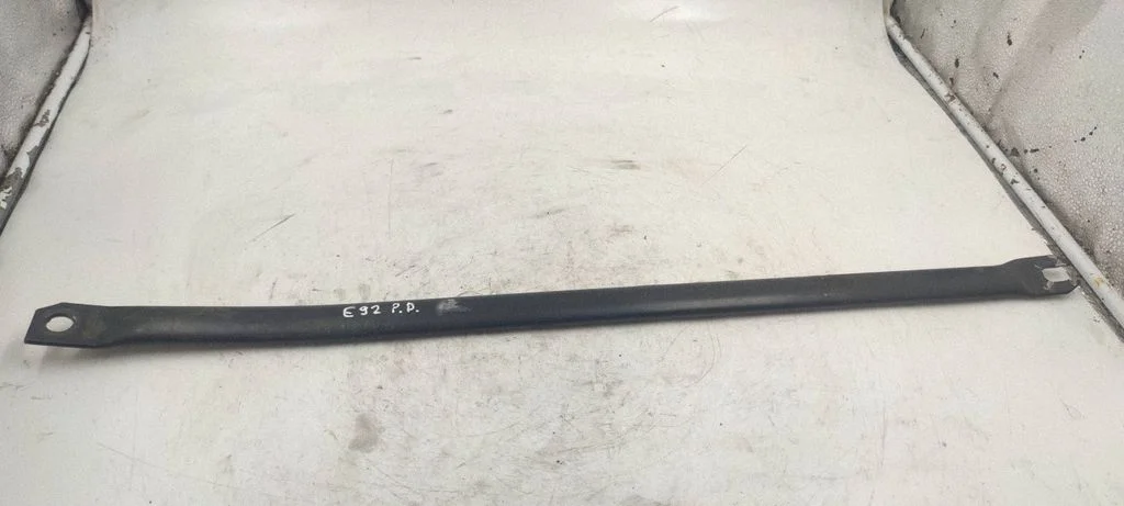 Kita variklio skyriaus detalė