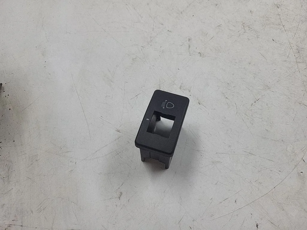 Muu salongiosa 4D0941301