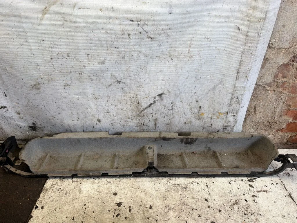 Other interior part – rear right