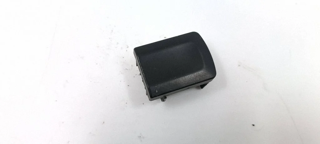 Muu salongiosa 8L0941515A