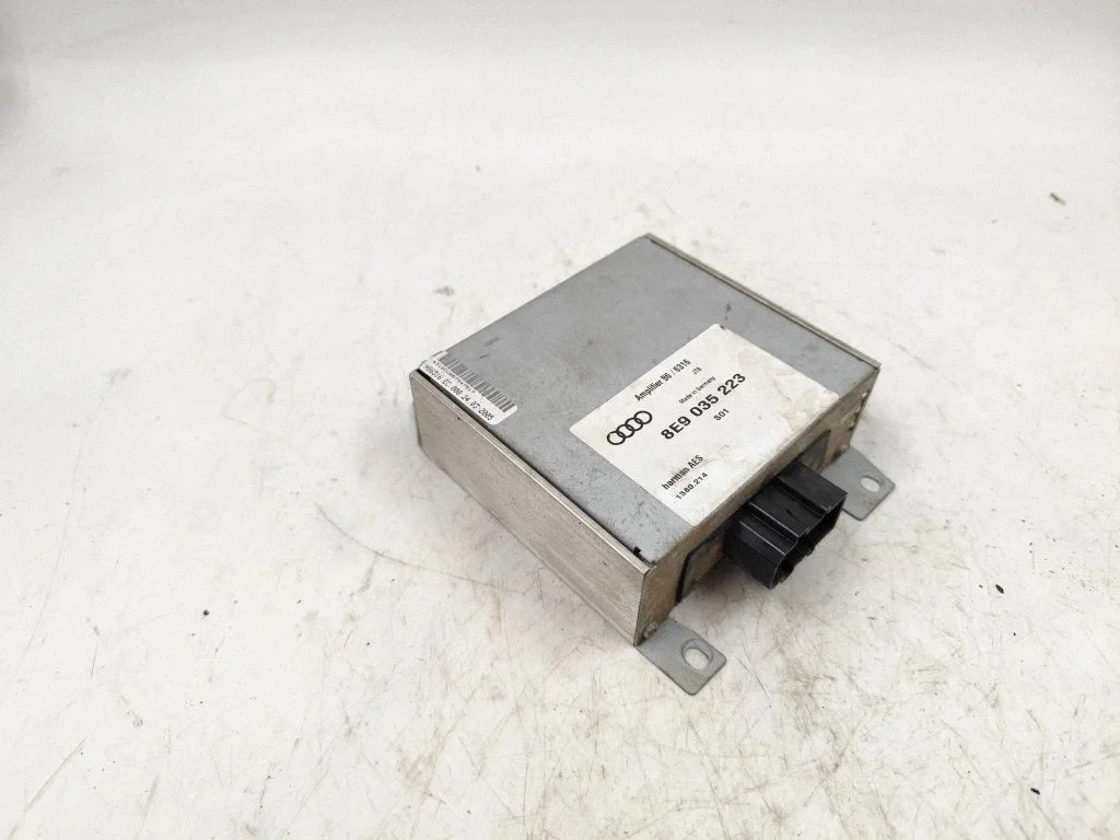 Helivõimendi – Audi A4 S4 B6 8E 8H (2001-2005)
