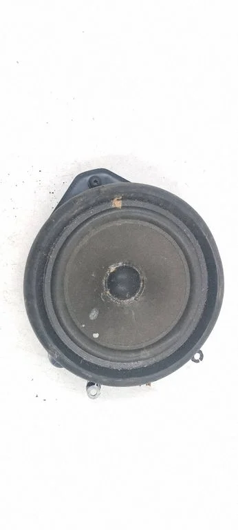 Esiukse kõlar(id) 2752507175