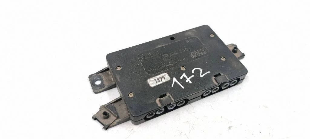 Antenas pastiprinātājs – Audi A4 S4 B5 8D (1999-2000)
