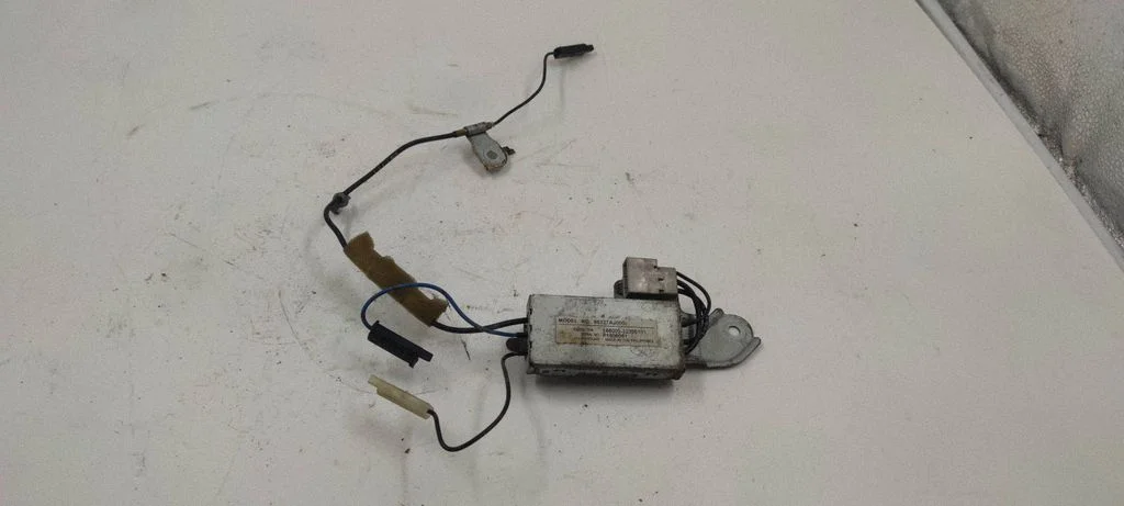 Antenas pastiprinātājs 86327AJ000