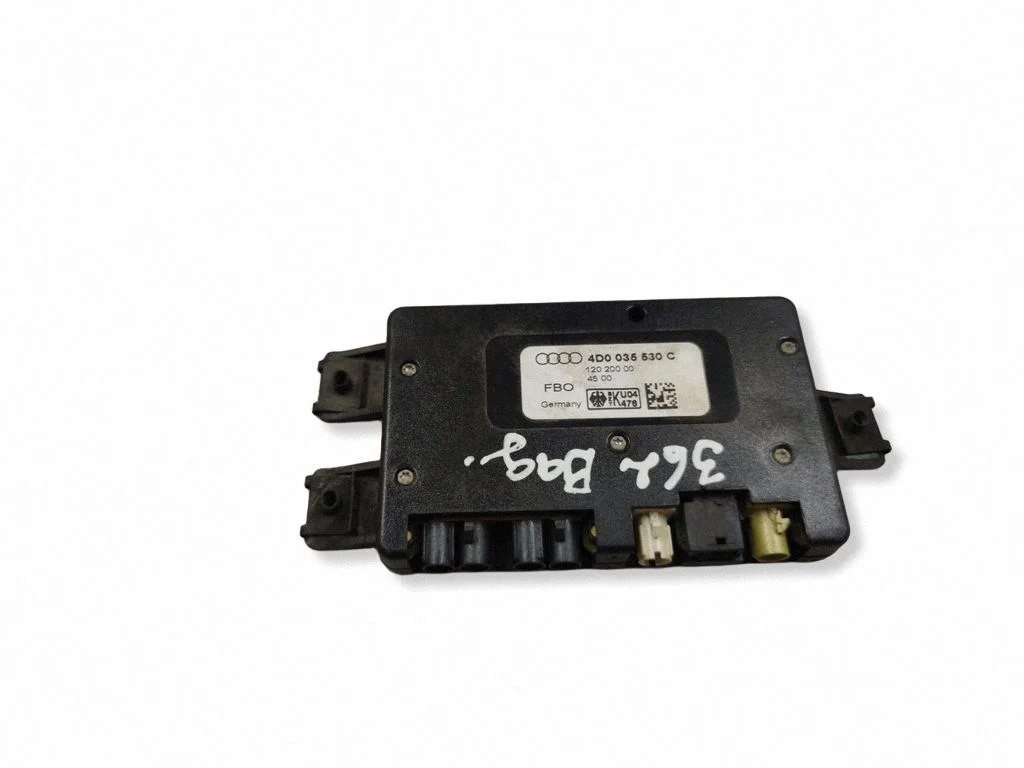 Wzmacniacz antenowy – Audi A4 S4 B5 8D (1999-2000)