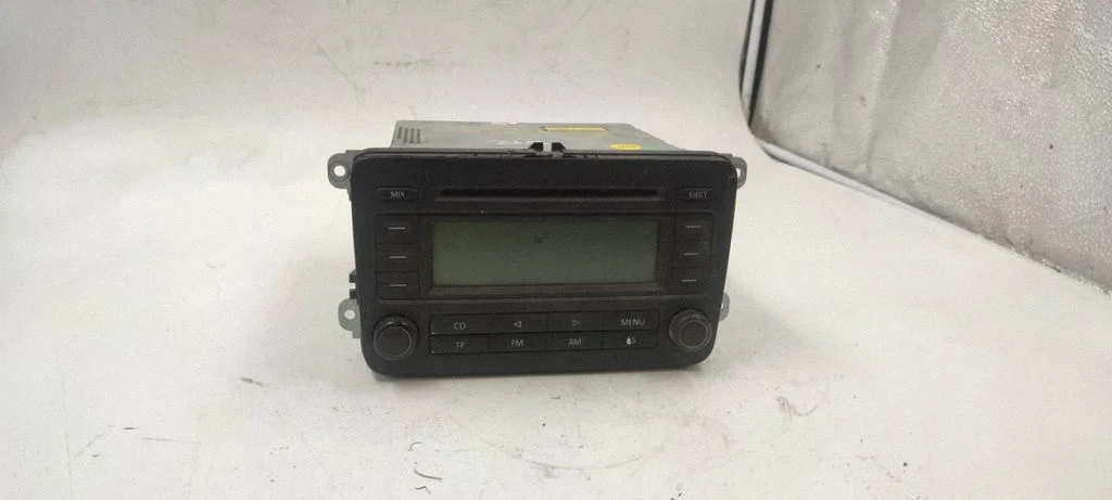Radio/CD/DVD atskaņotājs/navigācija wwz2z2d1857261