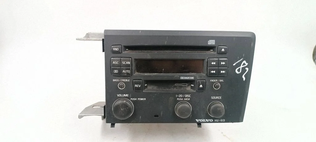Raadio / CD/DVD-mängija / navigatsioon – Volvo XC70 (2001-2004)
