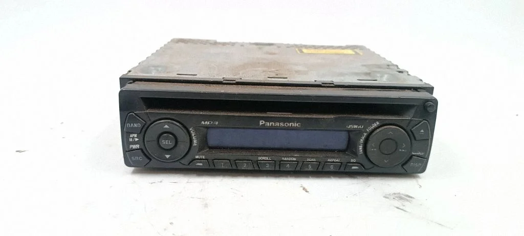 Radio/CD/DVD atskaņotājs/navigācija 7JJGAG1055193