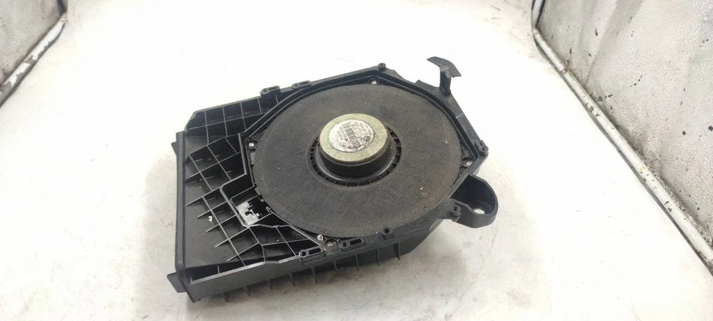 Subwoofer 6954871
