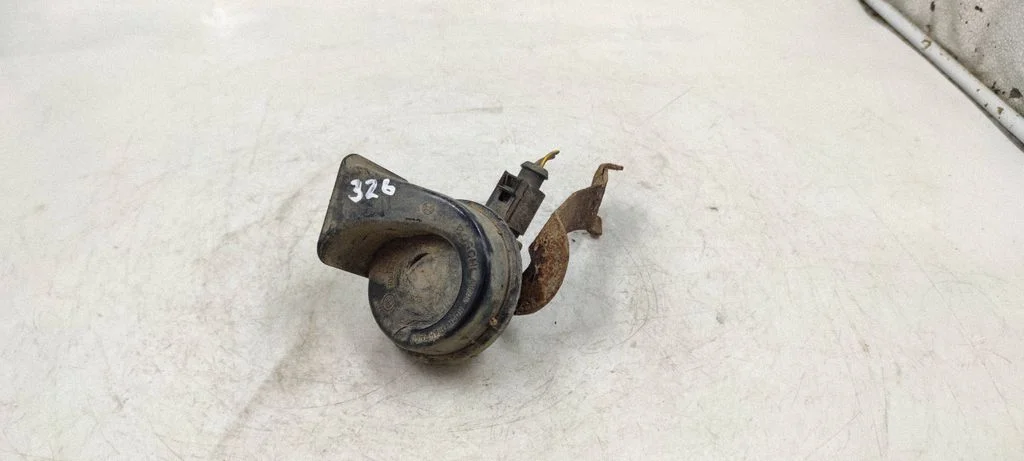 Horn signal – Volkswagen Caddy (2004-2010)