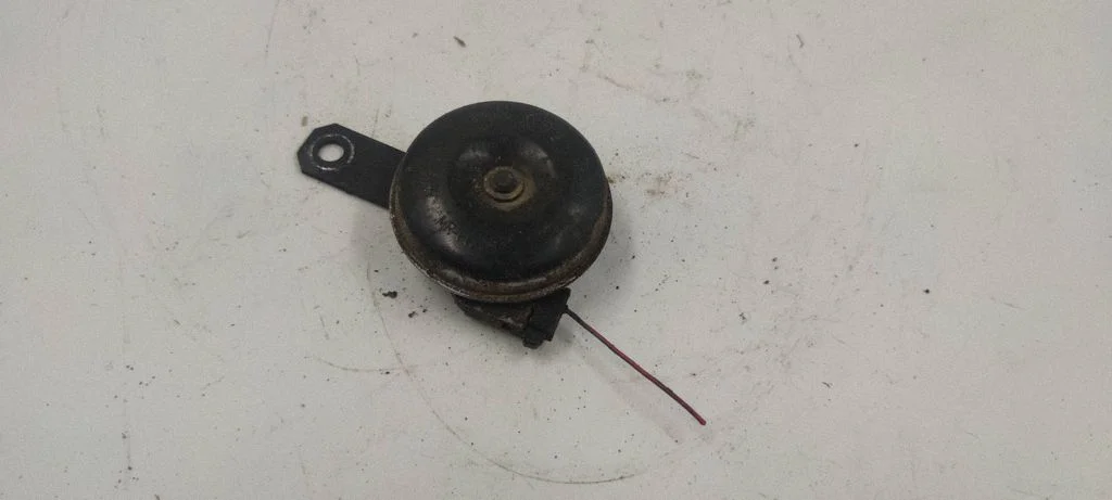 Horn signal – Subaru Legacy (2010-2016)