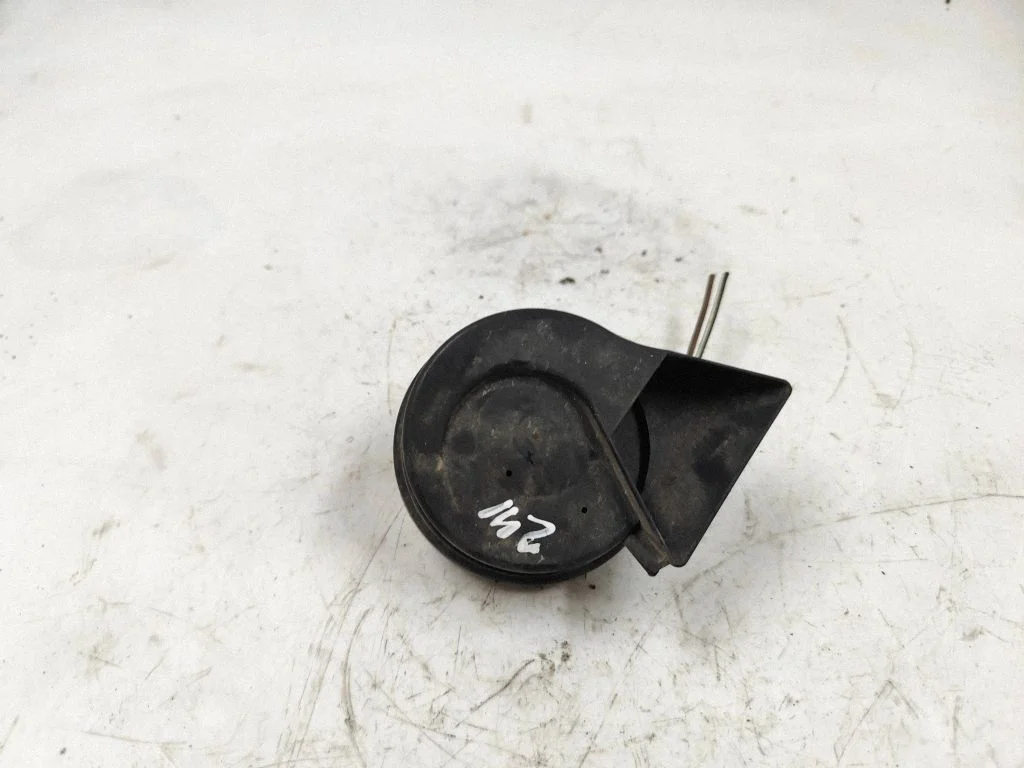 Horn signal – Audi A4 S4 B7 8E 8H (2005-2008)