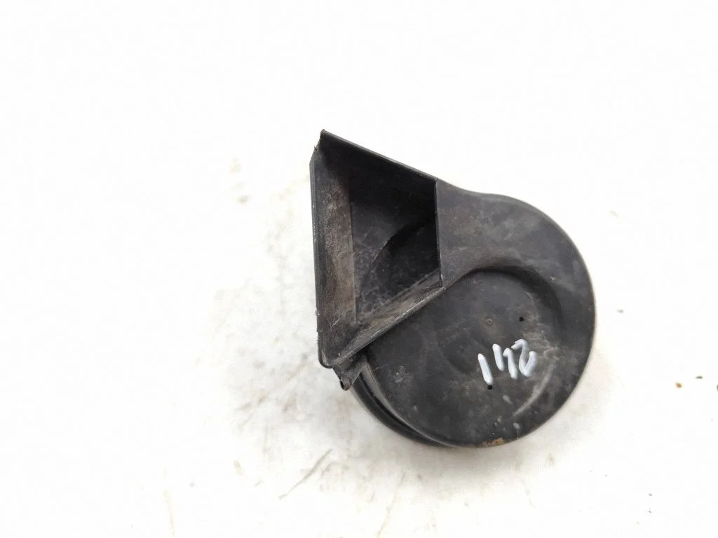 Horn signal – Audi A4 S4 B7 8E 8H (2005-2008)