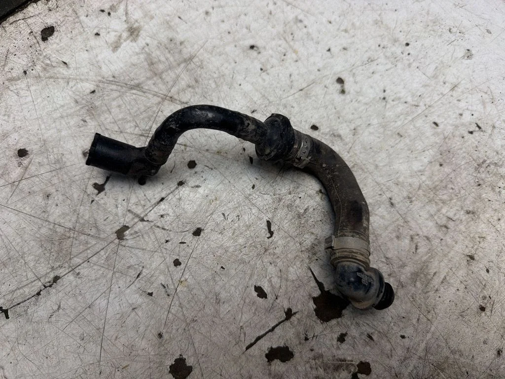 Vacuum line/pipe/hose 1K0611813