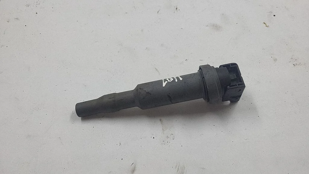 High voltage ignition coil 0221504471