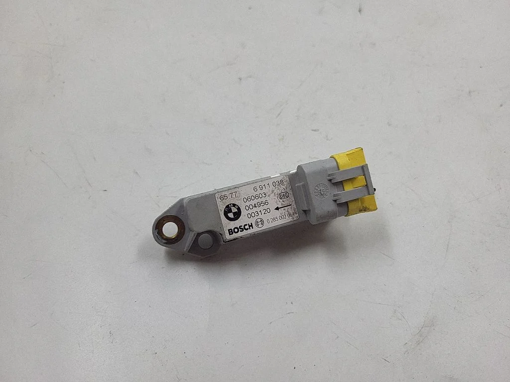 Airbag deployment crash/impact sensor 6911038