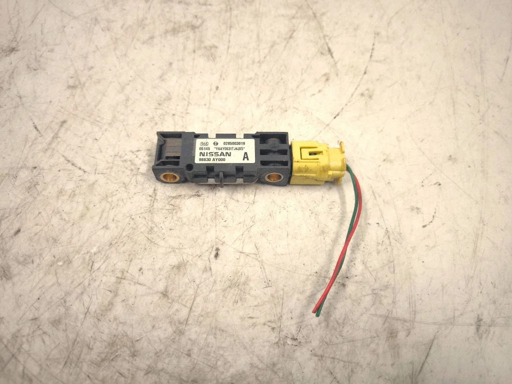 Airbag deployment crash/impact sensor – Nissan Primera (2002-2007)