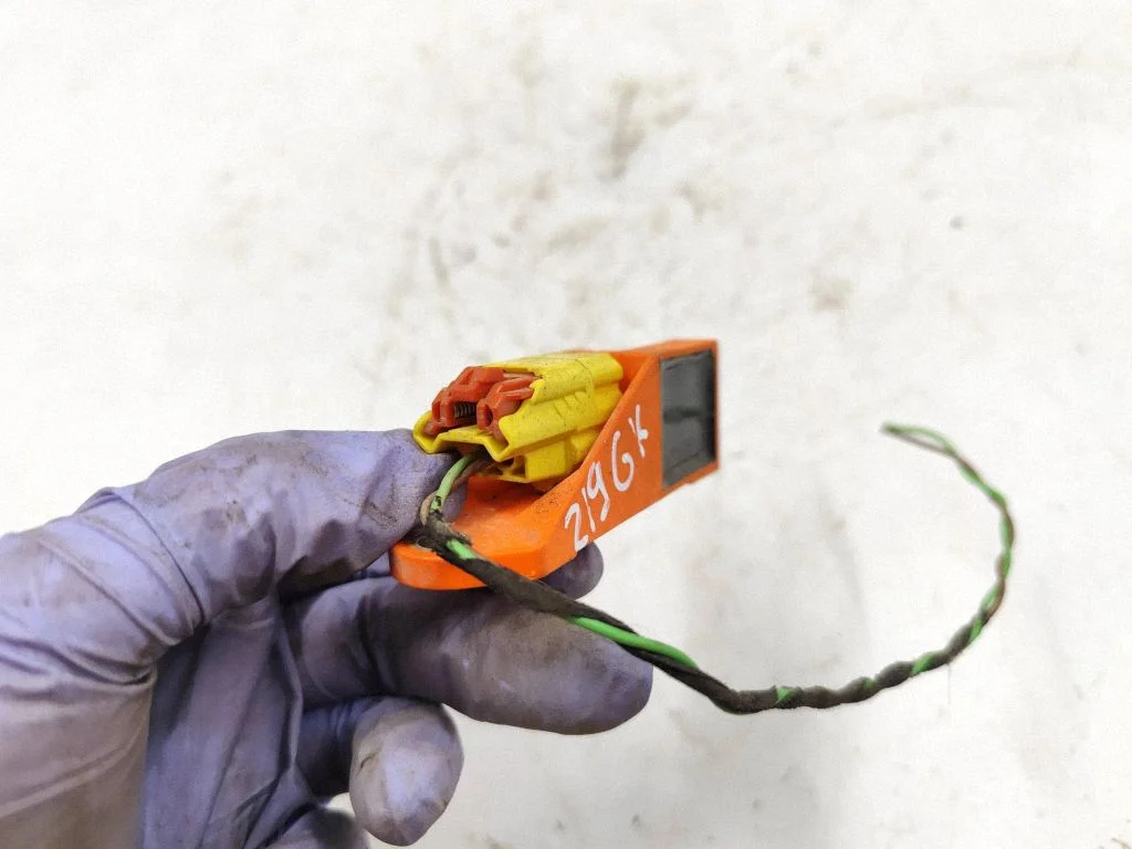 Drošības spilvenu trieciena sensors 1T0909606