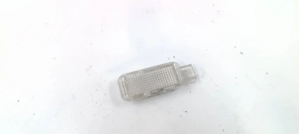 Other interior light – Audi A4 S4 B5 8D (1994-1999)