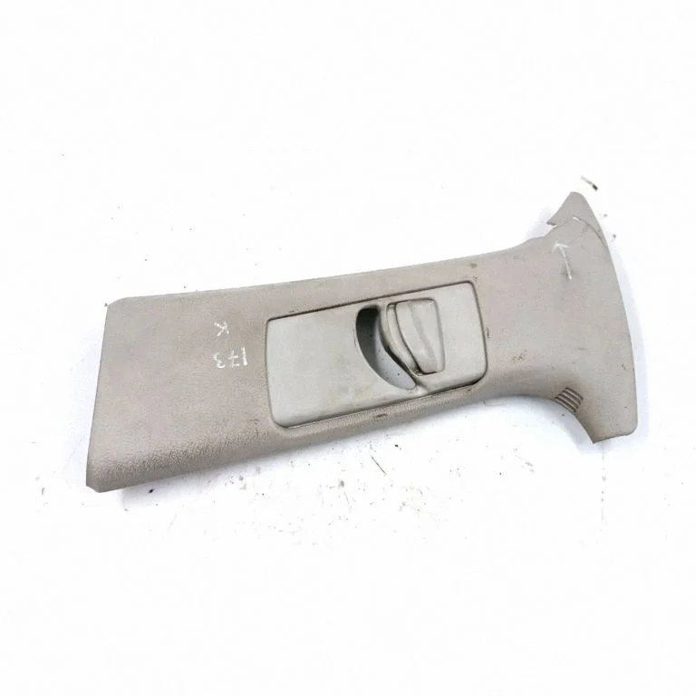 Other sill/pillar trim element 8D0867293
