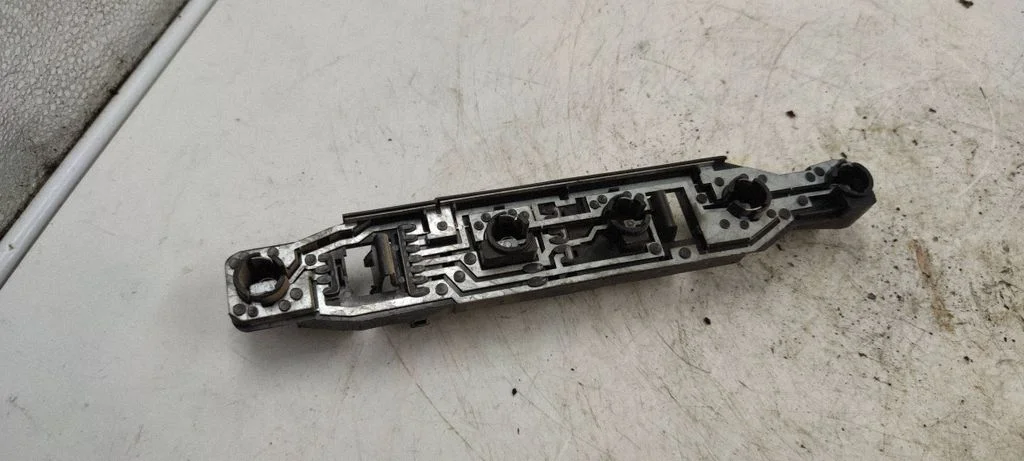 Tail light bulb cover holder 6K0945257A