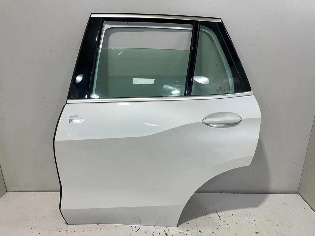 Rear door 7429389