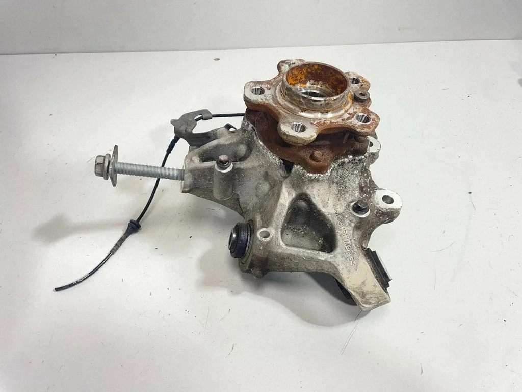 Tagumine rumm – BMW i4 (2021-)