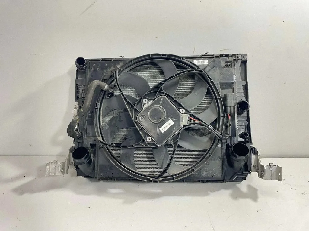 Radiaatorite komplekt – BMW 4-seeria F32 F33 (2013-2020)