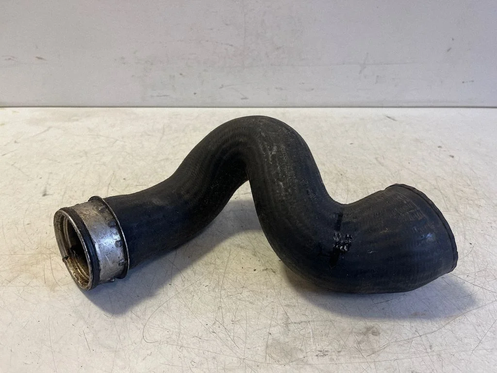 Intercooler hose/pipe 3B0145834S