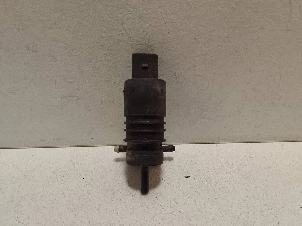 Windscreen/windshield washer pump