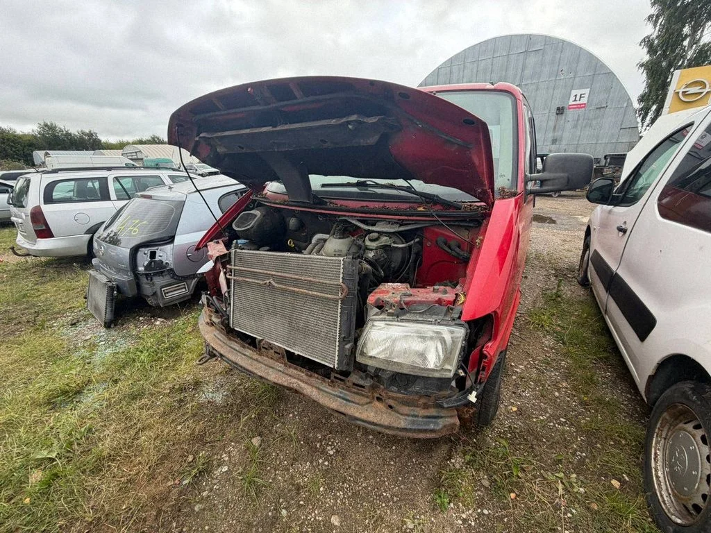 Volkswagen Transporter/Caravelle