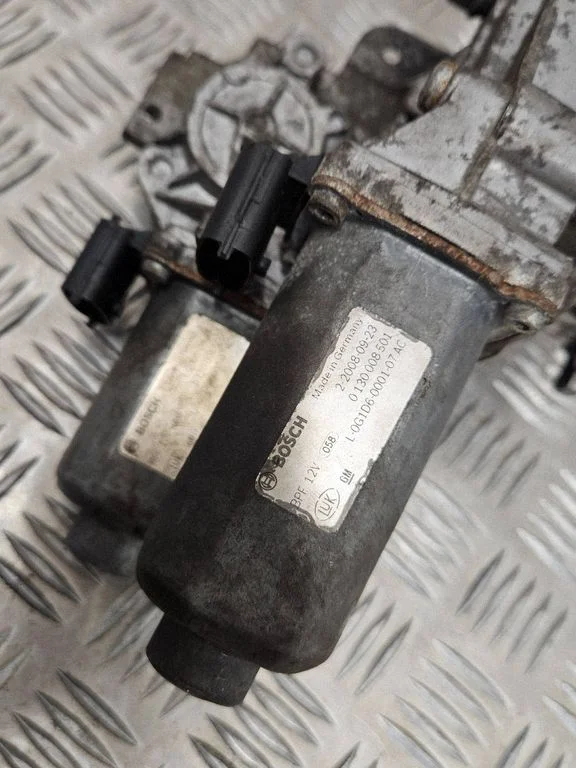 Pavarų perjungimo mechanizmas (dėžėje)