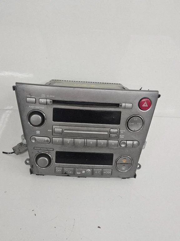 Radio/CD/DVD/GPS head unit – Subaru Legacy (2004-2006)