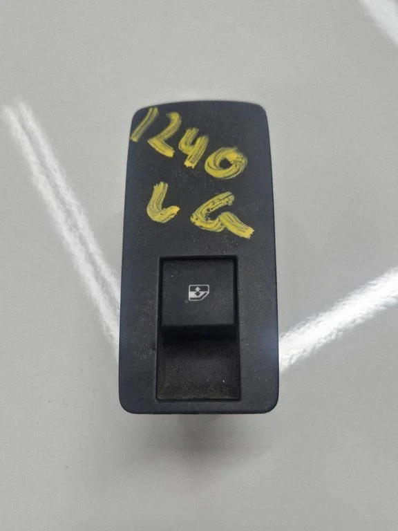 Elektrinių langų jungtukas